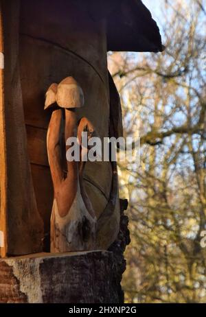 sgabelli scolpiti, suffolk, inghilterra, Foto Stock