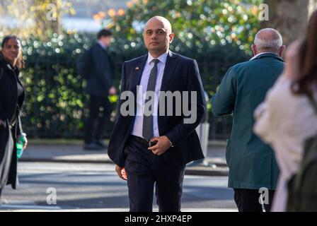 Londra, Inghilterra, Regno Unito. 14th Mar 2022. Il Segretario di Stato britannico per la Salute e l'assistenza sociale SAJID JAVID è visto a Westminster dopo aver competuto i media intorno. (Credit Image: © Tayfun Salci/ZUMA Press Wire) Foto Stock