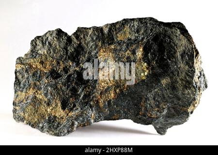 Minerale industriale di rame chiamato calcopirite. Foto Stock