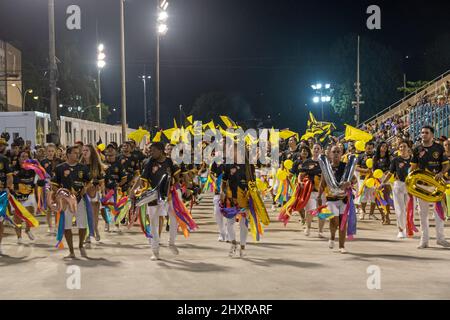 Rio de Janeiro, Rio de Janeiro, Brasile. 13th Mar 2022. (INT) Scuole di Sambo Prove speciali di Carnevale di Gruppo. 13 marzo 2022, Rio de Janeiro, Brasile: Le scuole di Samba del Gruppo Speciale Carnevale di Rio tornano a Sapucai domenica (13) per la seconda giornata di prove tecniche per il carnevale di Sapucai 2022. Imperatriz, Sao Clemente e Portela.Credit: Carlos Santtos/Thenews2 (Foto: Carlos Santtos/TheNews2/Zumapress) (Credit Image: © Carlos Santtos/TheNEWS2 via ZUMA Press Wire) Foto Stock