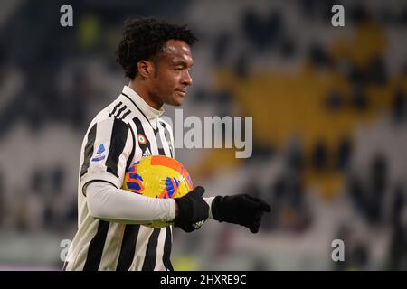 Juan Cuadrado della Juventus FC durante una partita di calcio a Torino, in Italia nel 2022 Foto Stock