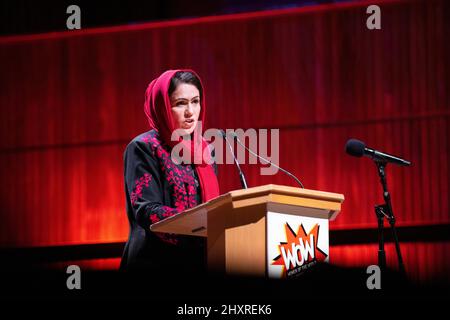 Fawzia Koofi, ex membro del Parlamento afghano, è la prima donna in assoluto a essere stata premiata quest’anno con il Premio Anna Politkovskaya Foto Stock