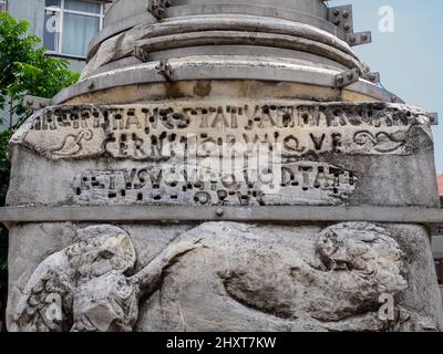 La colonna Kiztasi o Markianos. Un monumento che commemora l'imperatore bizantino Markianos a Istanbul nel 455. Si trova nel quartiere Fatih di Istan Foto Stock