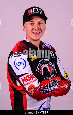 MANCHESTER, REGNO UNITO. MAR 14th Jye Etheridge - Belle Vue 'ATPI' Aces durante il Belle Vue Speedway Media Day al National Speedway Stadium di Manchester, lunedì 14th marzo 2022. (Credit: Ian Charles | MI News) Foto Stock