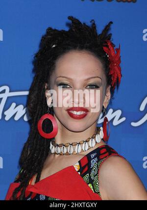 Naima Adedapo all'American Idol Season 10 Top 13 Finalists Party tenuto sul tetto al Grove di Los Angeles, CA. Foto Stock