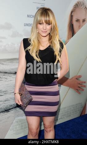 Hilary Duff durante il Soul Surfer il Premiere di Los Angeles all'Arclight Theatre di Hollywood, California Foto Stock