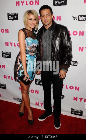 Chelsea Kane e Stephen Colletti partecipano AL NYLON Magazine May 'Young Hollywood' Party tenuto a Bardot a Los Angeles, USA. Foto Stock