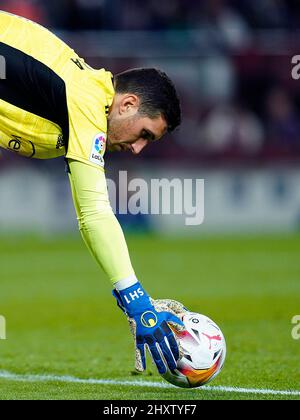 Barcellona, Spagna. 13th Mar 2022. Sergio Herrera di CA Osasuna durante la partita la Liga tra il FC Barcelona e la CA Osasuna disputata allo stadio Camp Nou il 13 marzo 2022 a Barcellona, in Spagna. (Foto di Sergio Ruiz/PRESSINPHOTO) Credit: PRESSINPHOTO SPORTS AGENCY/Alamy Live News Foto Stock