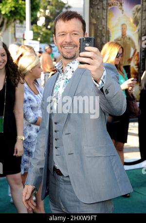 Donnie Wahlberg al 'Zookeeper' Premiere tenuto al Regency Village Theatre di Los Angeles. Foto Stock