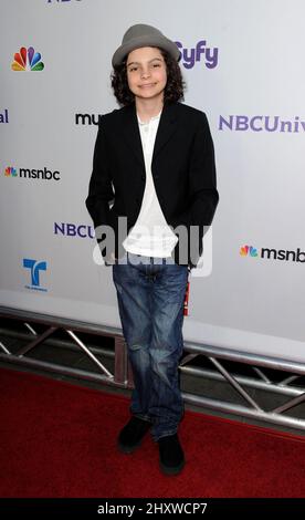 Max Burkholder al NBC Universal TCA 2011 Press Tour All-Star Party presso l'SLS Hotel di Los Angeles, California. Foto Stock