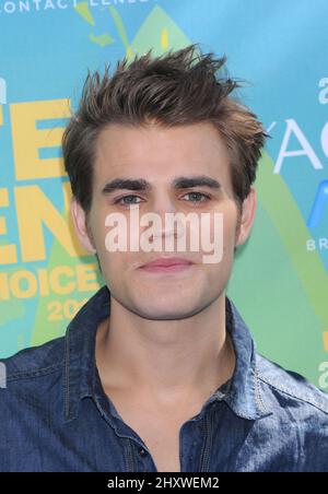 Paul Wesley durante i Teen Choice Awards 2011 che si sono tenuti all'anfiteatro di Gibson, California Foto Stock