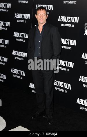 John Isaacs partecipa al 'Abduction' Los Angeles Premiere tenuto al Grauman's Chinese Theatre di Hollywood, California. Foto Stock