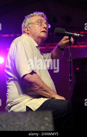 Randy Newman si esibisce dal vivo in occasione del decimo festival musicale annuale Austin City Limits, che si svolge presso lo Zilker Park in Texas, USA. Foto Stock