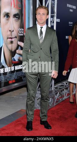 Ryan Gosling durante la prima di Los Angeles 'The IDES of March' tenutasi all'AMPAS Samuel Goldwyn Theater, California Foto Stock