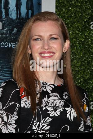 Mireille Enos partecipa alla prima stagione 'The Killing' 2 che si tiene al Teatro Arclight di Hollywood, Los Angeles, USA. Foto Stock