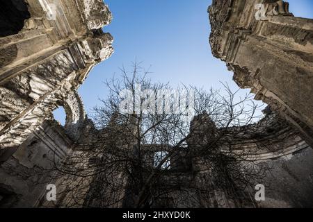 Basso angolo di un edificio in rovina a canale monterano, Bracciano, Lazio, Italia Foto Stock