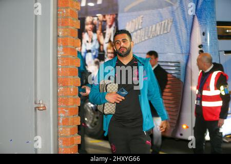 Londra, Regno Unito. 14th marzo 2022; Selhurst Park, Crystal Palace, Londra, Inghilterra; Premier League Football, Crystal Palace contro Manchester City; Mahrez in arrivo per la partita. Credit: Action Plus Sports Images/Alamy Live News Foto Stock