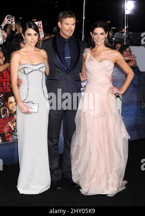 Nikki Reed, Kellan Lutz e Ashley Greene hanno partecipato alla "The Twilight Saga: Breaking Dawn - Part 2" World Premiere tenuto al Nokia Theatre di Los Angeles, USA. Foto Stock