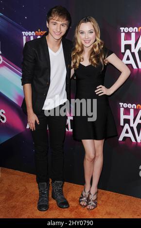 Lucas Cruikshank e Victory Van Tuyl arrivano agli Halo Awards 2012 all'Hollywood Palladium di Los Angeles. Foto Stock