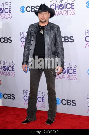 Jason Aldean arriva ai 2013 People's Choice Awards che si tengono al Nokia Theatre di Los Angeles, California Foto Stock