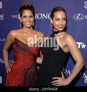 Halle Berry e Alicia Keys che partecipano al BET Honors Awards 2013 a Washington Foto Stock