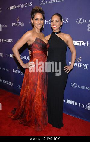 Halle Berry e Alicia Keys che partecipano al BET Honors Awards 2013 a Washington Foto Stock