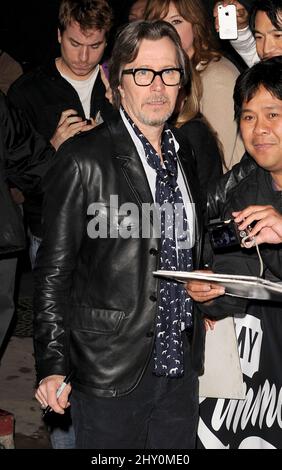 Gary Oldman visto fuori dal Jimmy Kimmel Show a Hollywood, California. Foto Stock