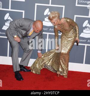 Tito Ortiz e Jenna Jameson in arrivo per i Grammy Awards 55th che si tengono allo Staples Center di Los Angeles. Foto Stock