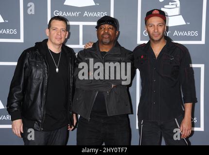 DJ 2-Trip, Chuck D e Tom Morello in arrivo per i Grammy Awards 55th che si tengono allo Staples Center di Los Angeles. Foto Stock