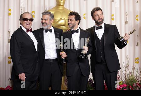 Jack Nicholson, George Clooney, Grant Heslov e ben Affleck partecipano alla Sala Stampa 85th Academy Awards a Los Angeles, California. Foto Stock