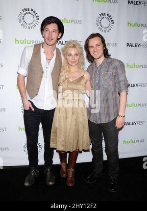 Sam Palladio, Clare Bowen e Jonathan Jackson partecipano a una proiezione di 'Nashville' presentata dal Paley Center for Media's PaleyFest 2013 tenuto al Saban Theater di Los Angeles, USA. Foto Stock