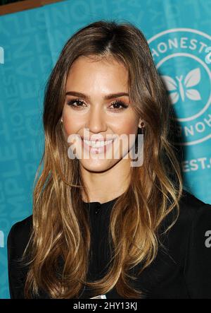 Jessica Alba ha partecipato a una firma per il suo libro 'The Honest Life' a Pasadena, California. Foto Stock