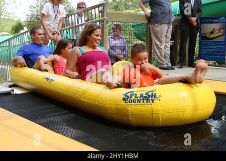 Atmosfera assistere a una fotocall al Parco a tema Dollywood a Pigeon Forge, Tennessee. Foto Stock