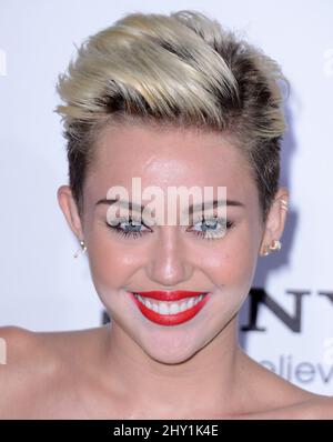 Miley Cyrus partecipa alla festa Maxim Hot 100 a Los Angeles, California. Foto Stock