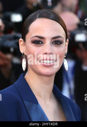 Berenice Bejo arriva per la prima di le Passe durante il Festival annuale del Cinema di Cannes 66th che si tiene al Palais des Festivals di Cannes. Foto Stock