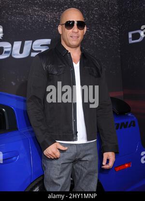 VIN Diesel arriva per l'Universal Pictures Film Premiere per Fast & Furious 6 al Gibson Amphitheater di Universal City, California. Foto Stock