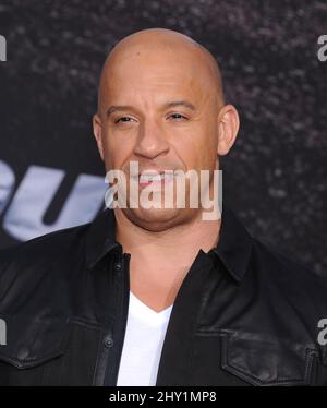 VIN Diesel arriva per l'Universal Pictures Film Premiere per Fast & Furious 6 al Gibson Amphitheater di Universal City, California. Foto Stock