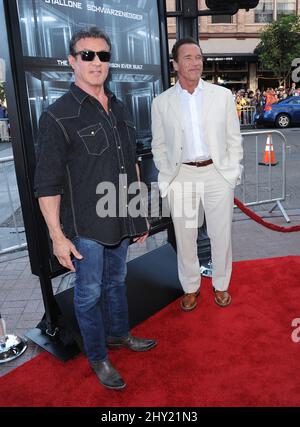 Sylvester Stallone e Arnold Schwarzenegger durante la prima 'Escape Plan' al Comic-con 2013 tenuto al Reading Cinemas Gaslamp, San Diego, California. Foto Stock