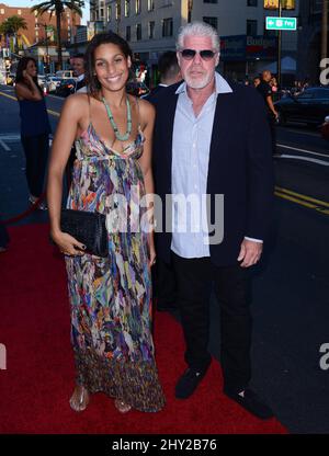 Ron Perlman partecipa al "Sons of Anarchy" Season 6 Premiere Screening tenuto al Dolby Theatre di Los Angeles. Foto Stock