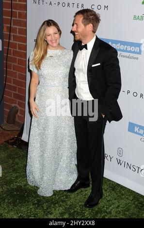 Drew Barrymore partecipa al secondo Gala annuale Baby2Baby al Book Bindery di Culver City, California. Foto Stock