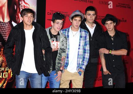 I Janoskians hanno partecipato alla prima di 'The Hunger Games: Catching Fire' a Los Angeles, California. Foto Stock