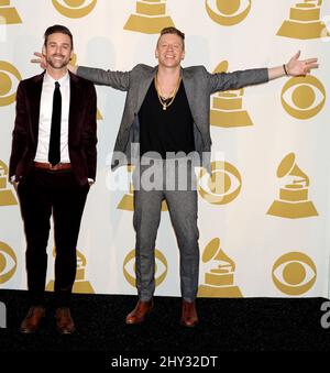 Ryan Lewis e Macklemore hanno partecipato alle nomination del 56th Annual GRAMMY Awards tenutesi al Nokia Theatre di Los Angeles, California. Foto Stock