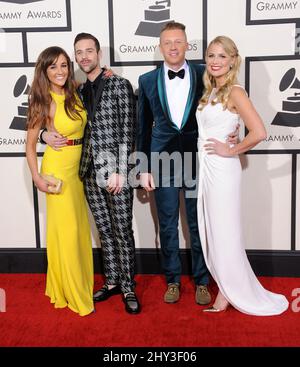 Macklemore & Ryan Lewis arriva ai GRAMMY Awards 56th annuali allo Staples Center domenica 26 gennaio 2014 a Los Angeles. Foto Stock