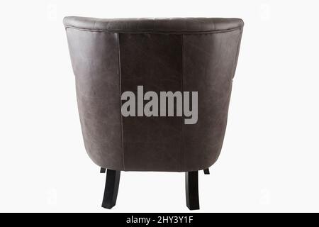 Schienale di sedia da vasca in pelle marrone scuro isolato su sfondo bianco Foto Stock