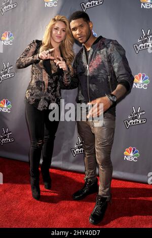 Shakira e Usher hanno partecipato all'evento "The Voice" Red carpet della NBC che si tiene al Sayers Club Foto Stock