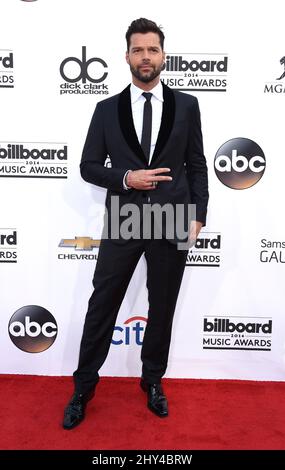 Ricky Martin arriva al Billboard Music Awards, presso la MGM Grand Garden Arena domenica 18 maggio 2014, a Las Vegas. Foto Stock