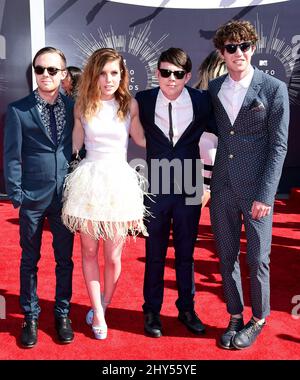 Echosmith arriva ai 2014 MTV Video Music Awards tenuti al Forum Foto Stock