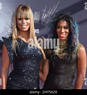 Laverne Cox arriva ai 2014 MTV Video Music Awards tenuti al Forum Foto Stock