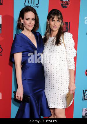 Sarah Paulson & Amanda Peet partecipa alla "American Horror Story: Freak Show" Season Premiere al Chinese Theatre Foto Stock