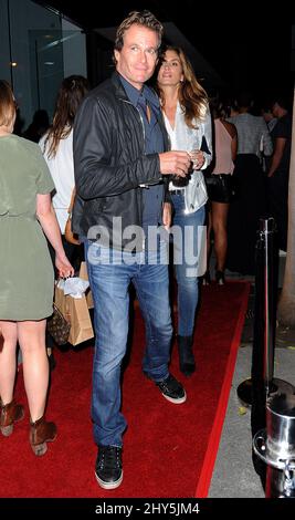 Rande Gerber, Cindy Crawford visto alla De Re Gallery di West Hollywood, California, USA il 23 ottobre 2014. Foto Stock